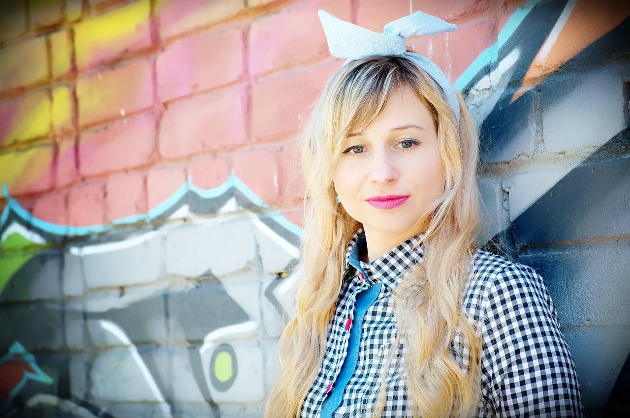 retro, rockabilly, moda, portret, zabytkowe, dziewczynka, kobieta, styl, długie włosy, koszula, blondynka, rock and roll, opaska, piękno, model, poza