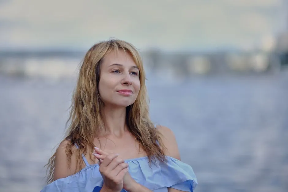 Lob z curtain bangs 2026: 5 stylizacji blond włosów