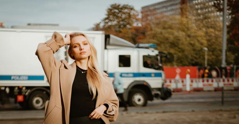 Uniknij rudej farby: 5 porad na miodowy blond bez pomarańczu