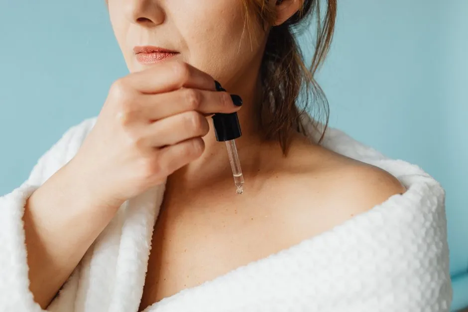 Testuję 5 tanich serum z witaminą C z Rossmanna - które faktycznie rozświetla cerę lepiej niż drogi odpowiednik?