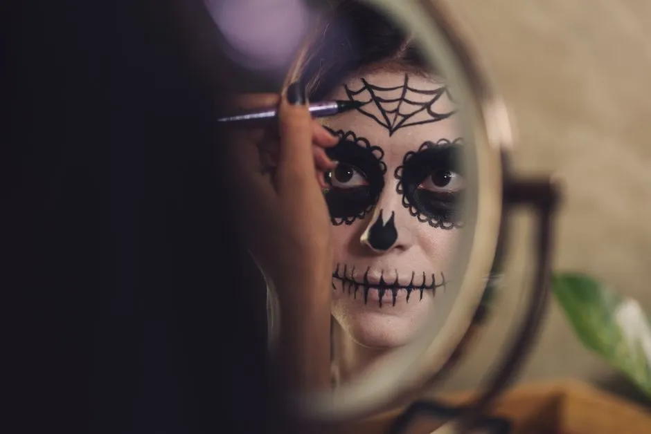 Realistyczny makijaż kościotrupa - 5 kroków na Halloween 2026