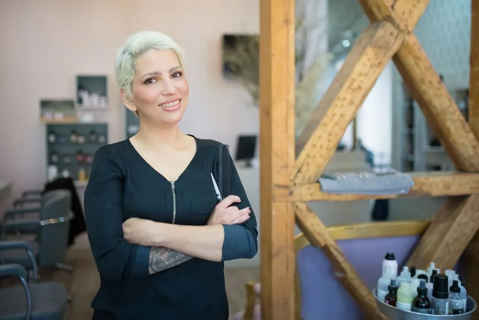 Blond idealny do cery: jak wybrać farbę fryzjerską w 2026?