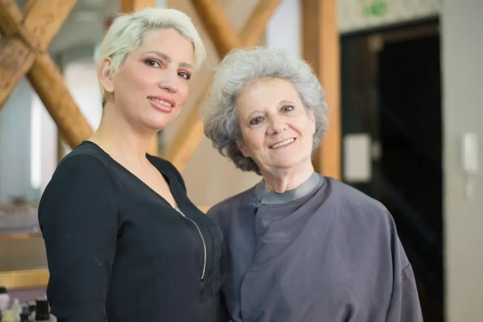 5 Oszałamiających Metamorfoz z Brązu na Blond - Kompletny Przewodnik