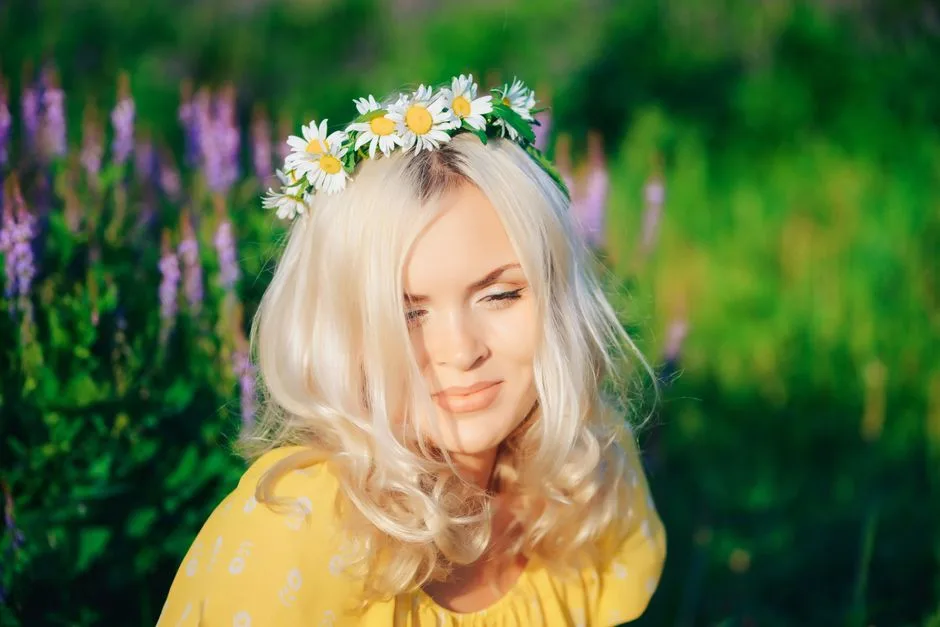 Naturalny blond bez żółci - 7 farb hitów 2026