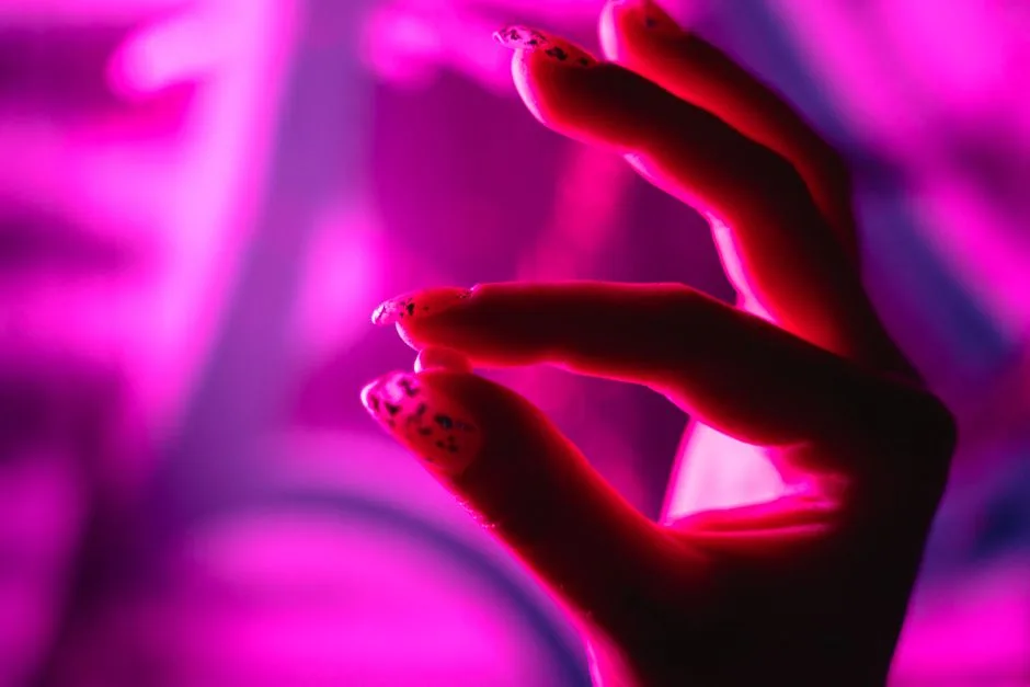 5 Neonowych Pomarańczowych Paznokci, Które Oślepią Wszystkich!