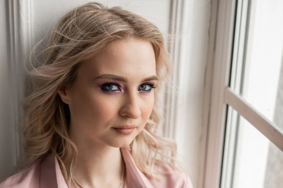 Fryzury na cienkie włosy: 10 Cięć, Które Dodadzą Objętości