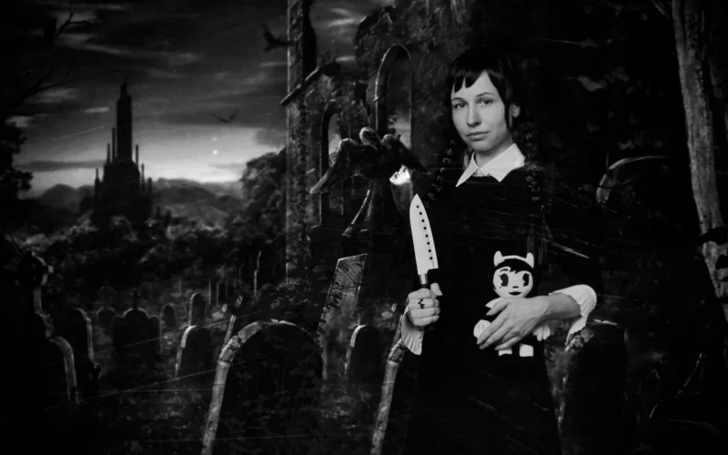 the addams family, rodzina addamsów, уэнздей addams, wednesday addams, halloween, gotyk, nóż, przerażający, mistyczny, fantazja, cosplay, czarny humor, rysunek, serial, film, czarna komedia, cmentarz, groby, zamek