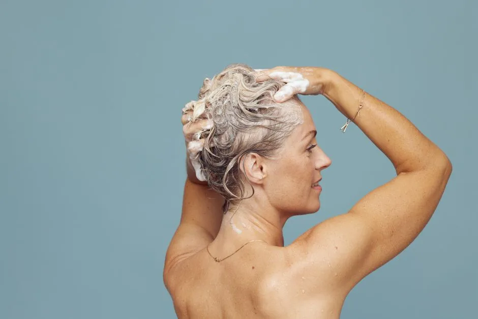 Maska tonująca blond - TOP 7 najlepszych kosmetyków bez żółtych tonów